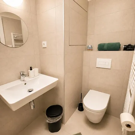 Aura Center شقة *
